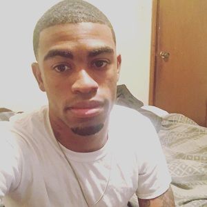 Meet your Posher, Derrick